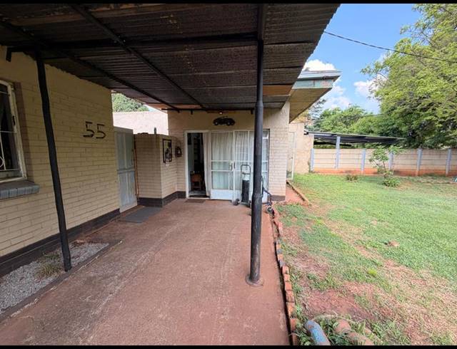 4 BEDROOM HOUSE FOR SALE IN THREE RIVERS